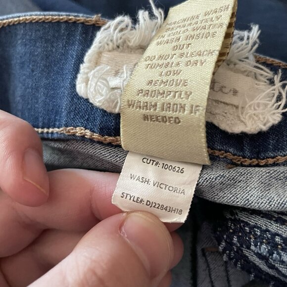 Altar’d State Women M Blue Victoria Wash Denim Pull On Luttrell Flare Jeans - Picture 11 of 11